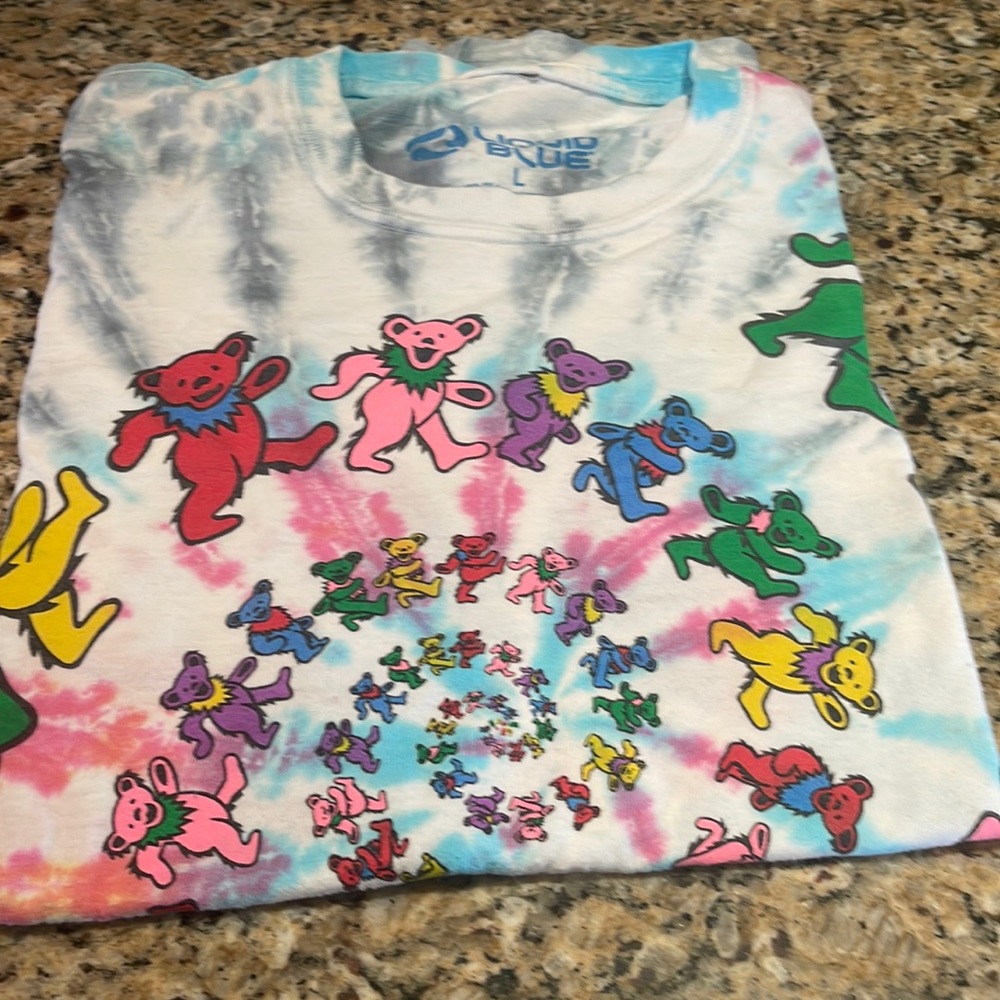 Short sleeve dancing bears